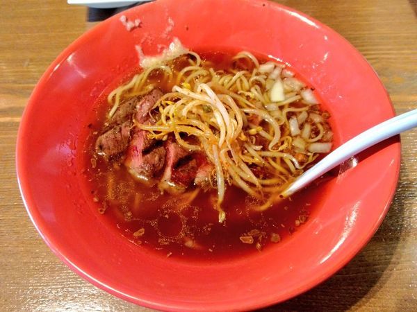 「ステーキラーメン RED」@ストライプ ヌードルズの写真