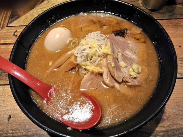 「水曜限定 特製味噌ラーメン」@麺屋 翔 西新宿本店の写真