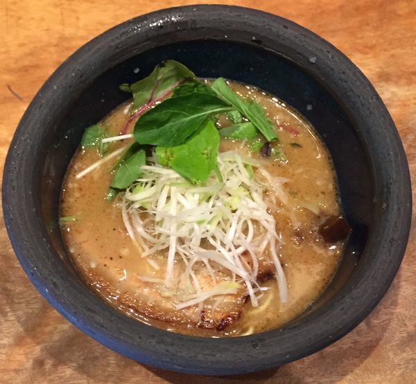 「らぁめん(醤油)750円」@俺の創作らぁめん 極やの写真