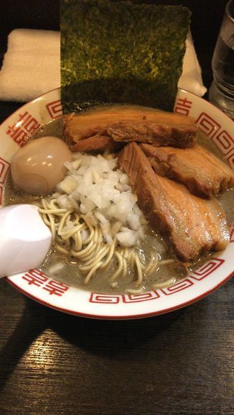 「濃厚中華そば＋肉追加」@中華ソバ 伊吹の写真