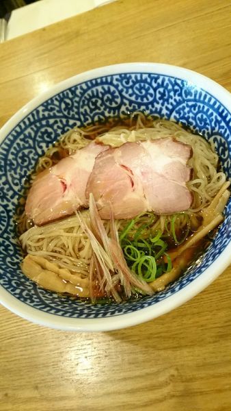 「ラーメン  [醤油・冷]  ７００円」@ROOSTERの写真