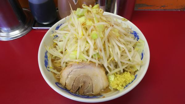 「ラーメン大(ヤサイショウガ)」@モッコリ豚の写真