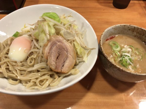 「つけ麺・醤油ﾔｻｲﾁｮｲﾏｼﾆﾝﾆｸﾈｷﾞ900円追加ﾆﾝﾆ」@ちばから 郡山店の写真