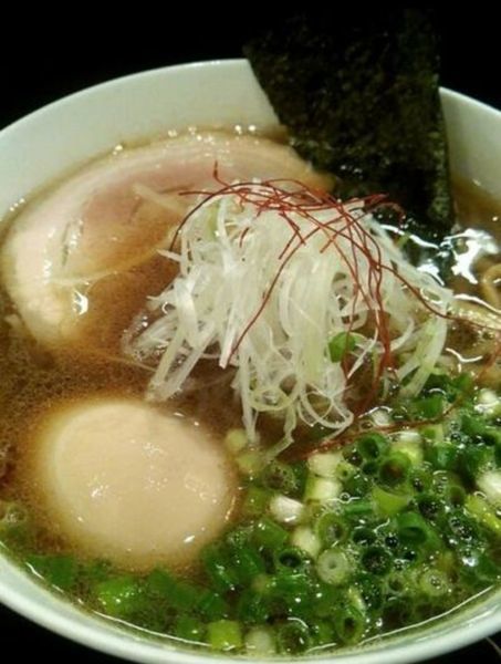 「醤油半熟味玉ラーメン」@麺 たいせいの写真