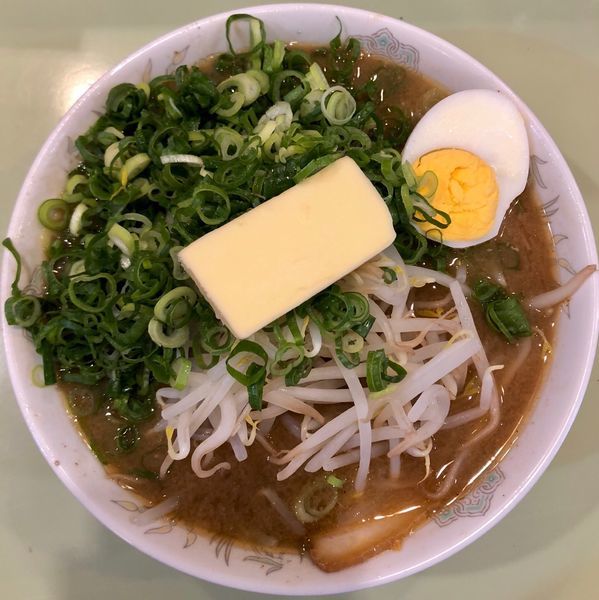 「みそバター (900円)」@はちきんらーめんの写真