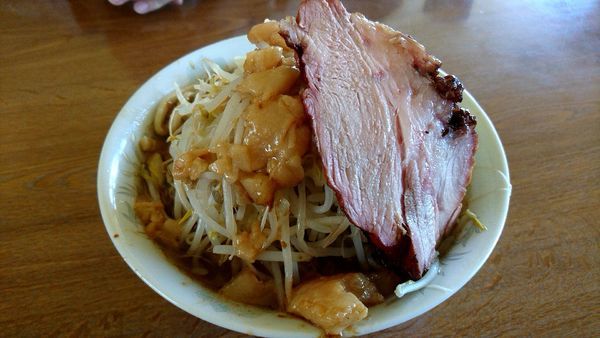 「めんじろ800円＋窯焼き豚150円」@めんじろの写真