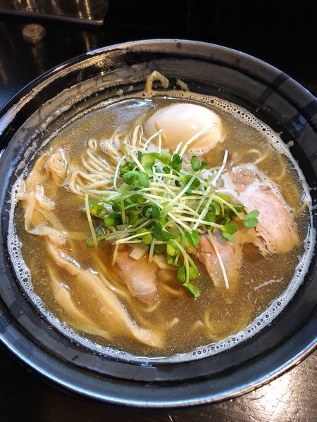 「にぼしらーめん(味玉)」@麺や 笑 ～Sho～の写真