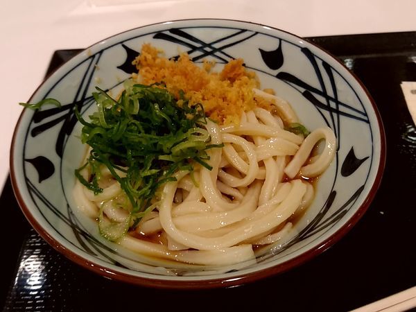 「ぶっかけうどん(並盛)290円→半額140円」@丸亀製麺 イーサイト高崎店の写真