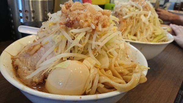 「ラーメン小(ヤサイアブラ)＋味玉」@RAMEN NOROSHI 東大宮の写真