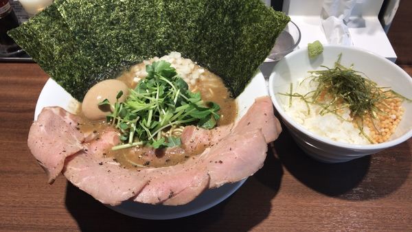 「濃厚烏賊煮干し中華そば＋チャーシュー」@麺屋 ねむ瑠の写真