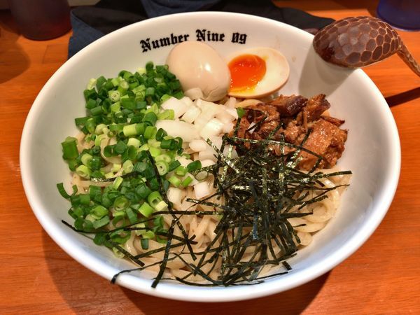 「煮干し油そば」@麺Dining Number Nine 09の写真