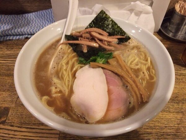 「烏賊干し鶏白湯醤油そば」@新橋 纏の写真