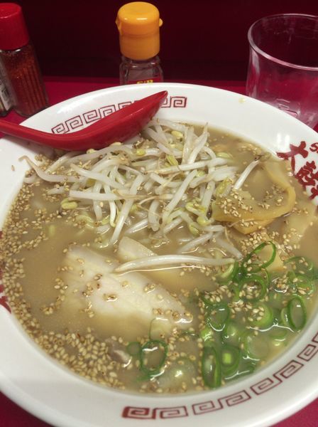 「牛骨醤油ラーメン」@らーめん道場 太鼓判 鳥取駅前サンロード店の写真