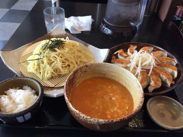 「浜松餃子とつけタンタン麺セット」@五味八珍 メイワン店の写真