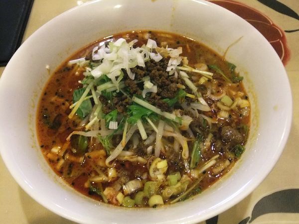 「黒ゴマ担々麺（800円）」@中華料理 東園の写真