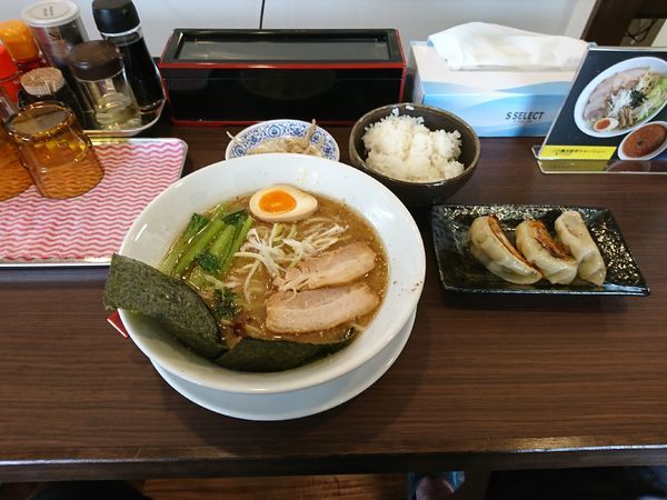 「魚介豚骨ラーメン」@魚介豚骨らーめん きたもと屋の写真