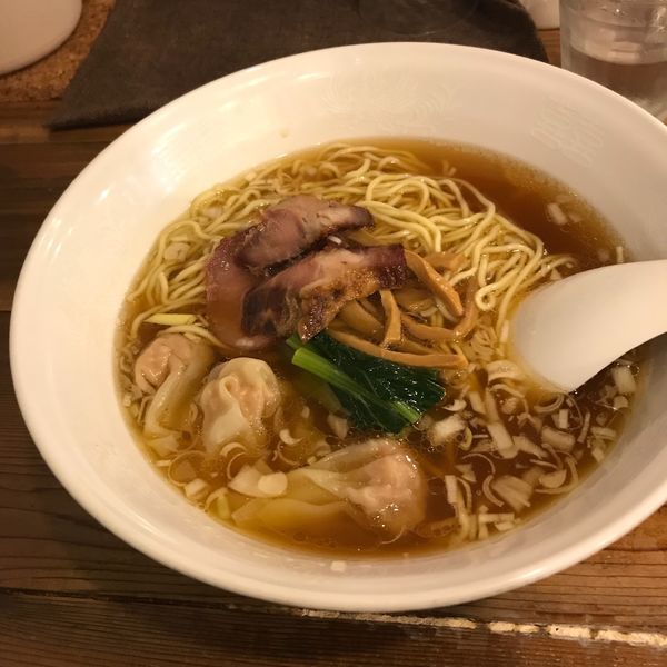 「ワンタン麺三個」@らーめん穀雨の写真