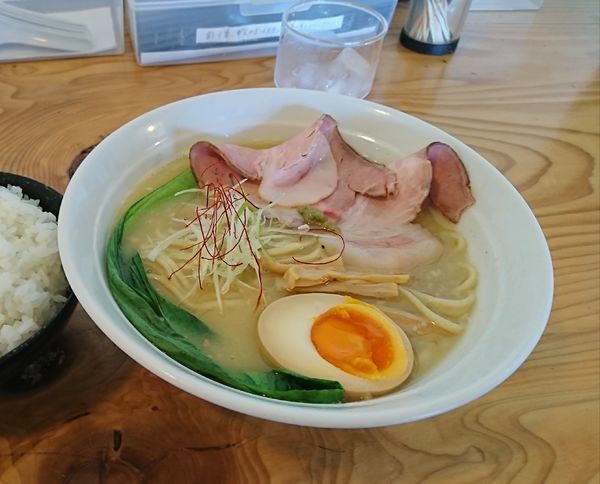 「鳥白湯(並)」@ラーメンいっこくの写真