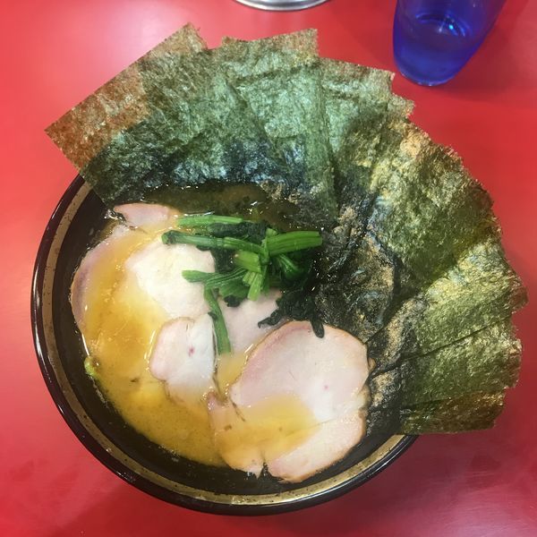 「中盛チャーシューメン＋海苔」@家系総本山 ラーメン吉村家の写真