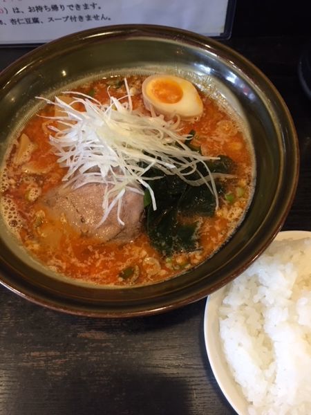 「激辛味噌５倍　680円（通常価格780円）半ライス付き」@ホロトン 椎名町駅前店の写真