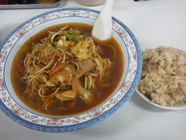 「野菜辛子炒めラーメン 700円」@悠楽の写真