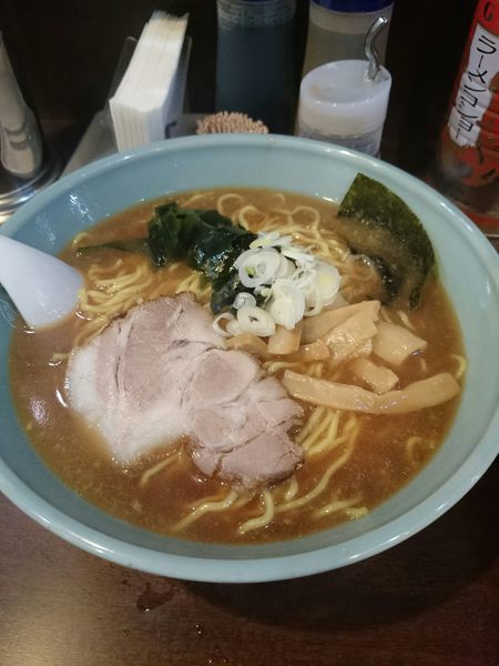 「とんこつ醤油　600円」@博多ラーメン 長浜や 笹塚店の写真
