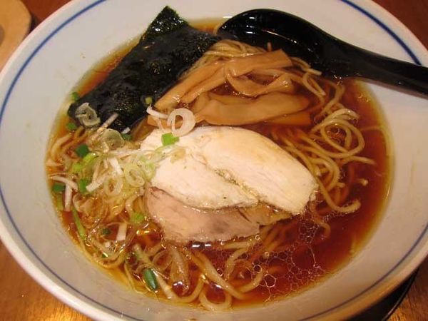 「純鶏らーめん醤油　580円」@麺処直久 新橋店の写真