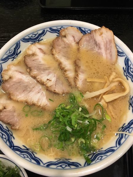 「チャーシュー麺」@博多麺房 赤のれん 西麻布本店の写真