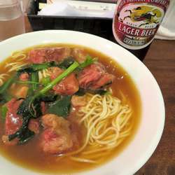 牛腩麺（900円）＋キリンラガー