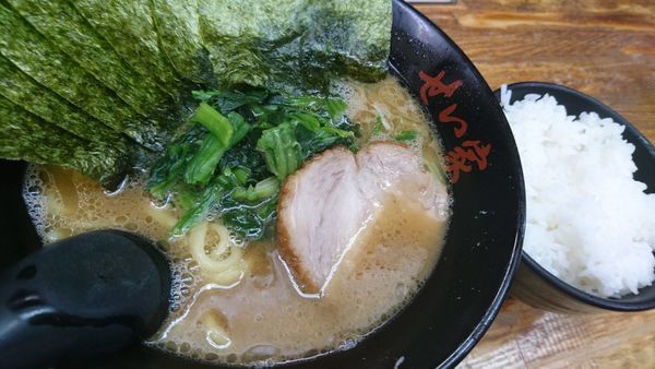 「のりラーメン、ライス並」@せい家 原宿店の写真