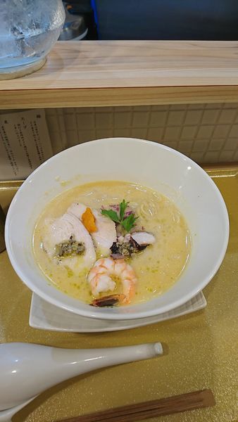 「海鶏そば」@麺や 徳川吉成の写真