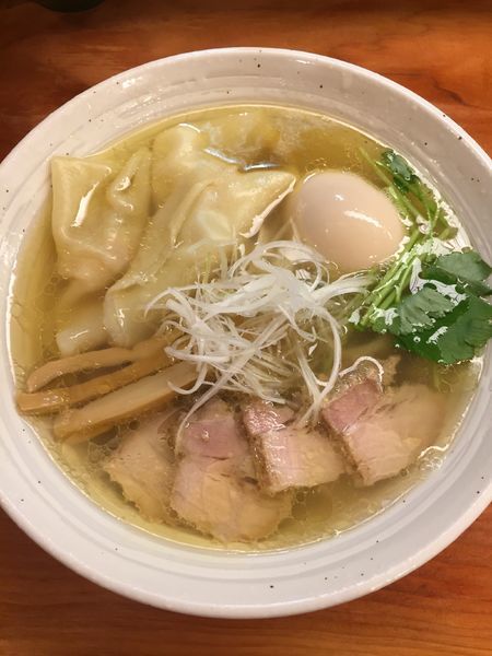 「特製塩ラーメン」@純手打ち 麺と未来の写真
