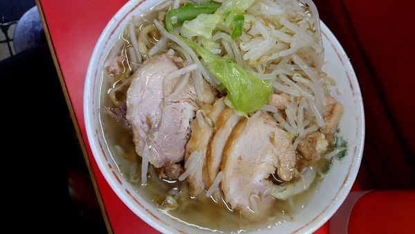 「豚ラーメン　700円」@ラーメン二郎 三田本店の写真