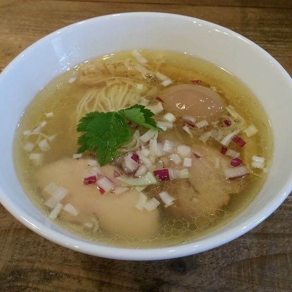 「味玉入り塩ラーメン」@Ramen Free Birdsの写真