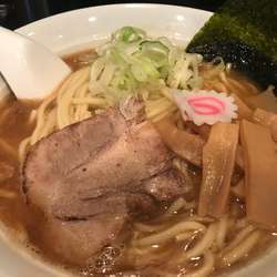 ラーメン(780円)