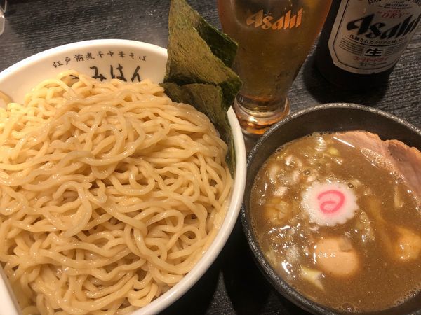「特製つけ麺特盛りと瓶ビール」@江戸前煮干中華そば きみはん 五反田店の写真