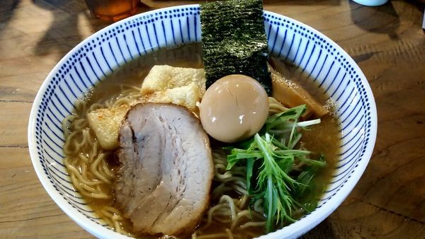 「中華そば（大盛り）＋味玉子」@中華そば とんびの写真