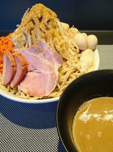 「【コラボ限定】煮干つけめん＋うず乱舞」@煮干乱舞の写真