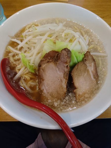 「男前ラーメン（680円）」@横浜家系ラーメン こんばの写真