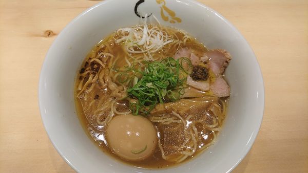 「味玉そば(醤油)」@SOBAHOUSE 金色不如帰 新宿御苑本店の写真