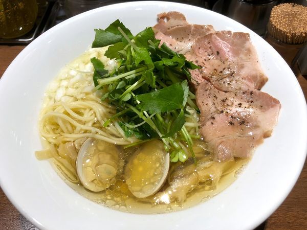 「赤鶏と蛤の淡麗中華そば塩（780円）」@麺屋 ねむ瑠の写真
