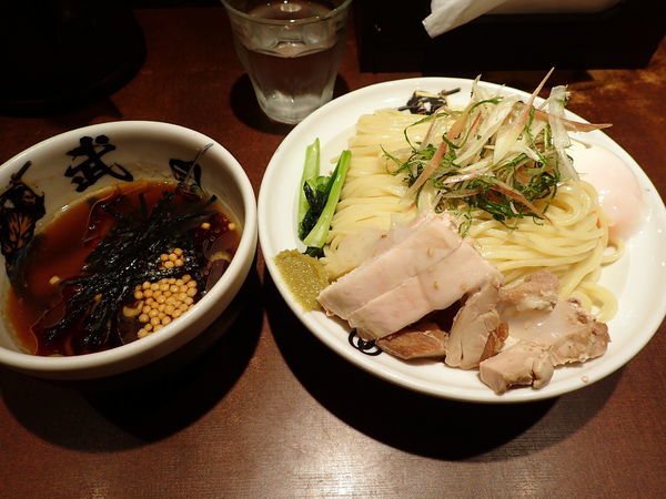 「【期間限定】山葵と蒸鶏の冷しつけ麺・300g」@麺屋武蔵 武仁の写真