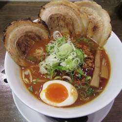 サラマンチャーシューめん（１０５０円）