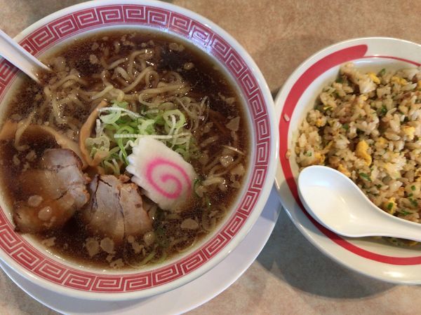 「尾道ラーメン+チャーハンのセット799円」@幸楽苑 郷野目店の写真