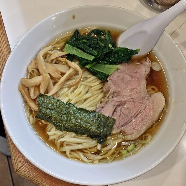 「らぁめん（大盛）　￥６９０」@らぁめん ほりうち 新橋店の写真