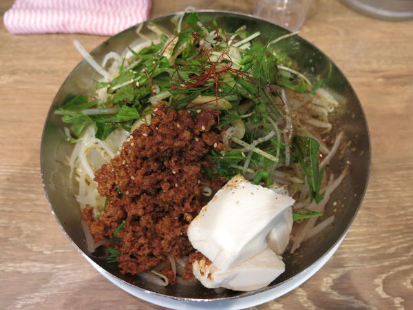 「冷やし汁無し担々麺（期間限定）：980円」@野郎ラーメン 品達品川本店の写真