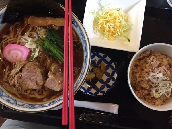 「中華そば醤油味+Aセット+FB大盛1000円」@まるふじ食堂の写真