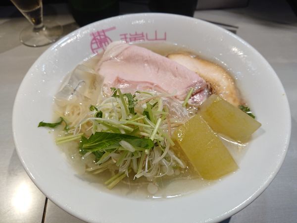 「【限定】真鯛と白はまぐり 冬瓜の冷やしらぁめん900円 他」@中華蕎麦 瑞山（ZUIZAN）の写真