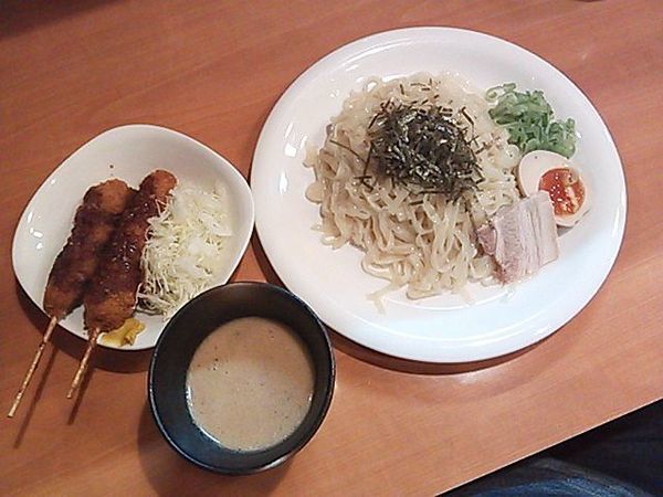 「冷やしつけ麺（ゆずこしょうダレ）＋味噌串カツ（2本）」@ふじ十らーめんの写真