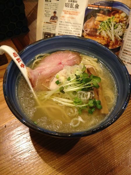 「二度仕込み 塩らーめん 780円」@自家製麺 啜乱会の写真